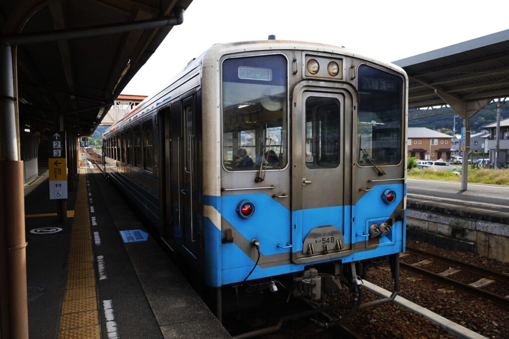 El Ferrocarril Transcantábrico: Ingeniería Ferroviaria y Conectividad en el Norte de España