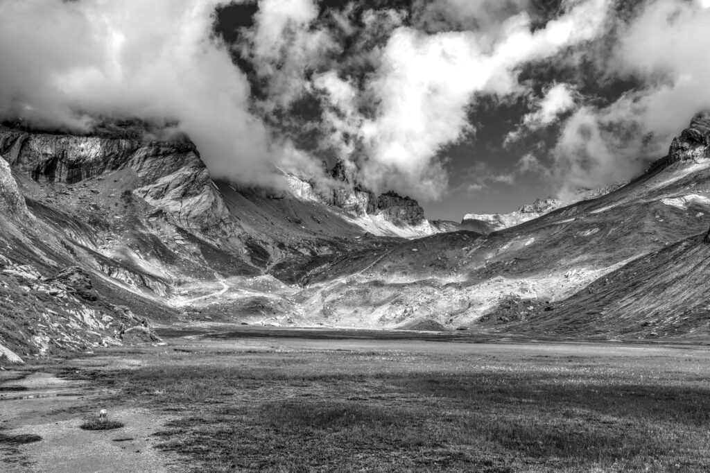 El silencio del agua viva: la alquimia termal y el descanso profundo en las fuentes de Vals