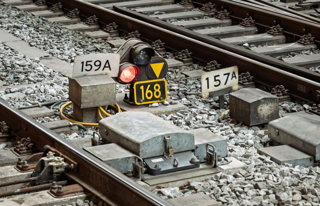 El Ferrocarril Overland y la Conectividad Ferroviaria entre Melbourne y Adelaida: Historia, Ingeniería y Logística de Viaje