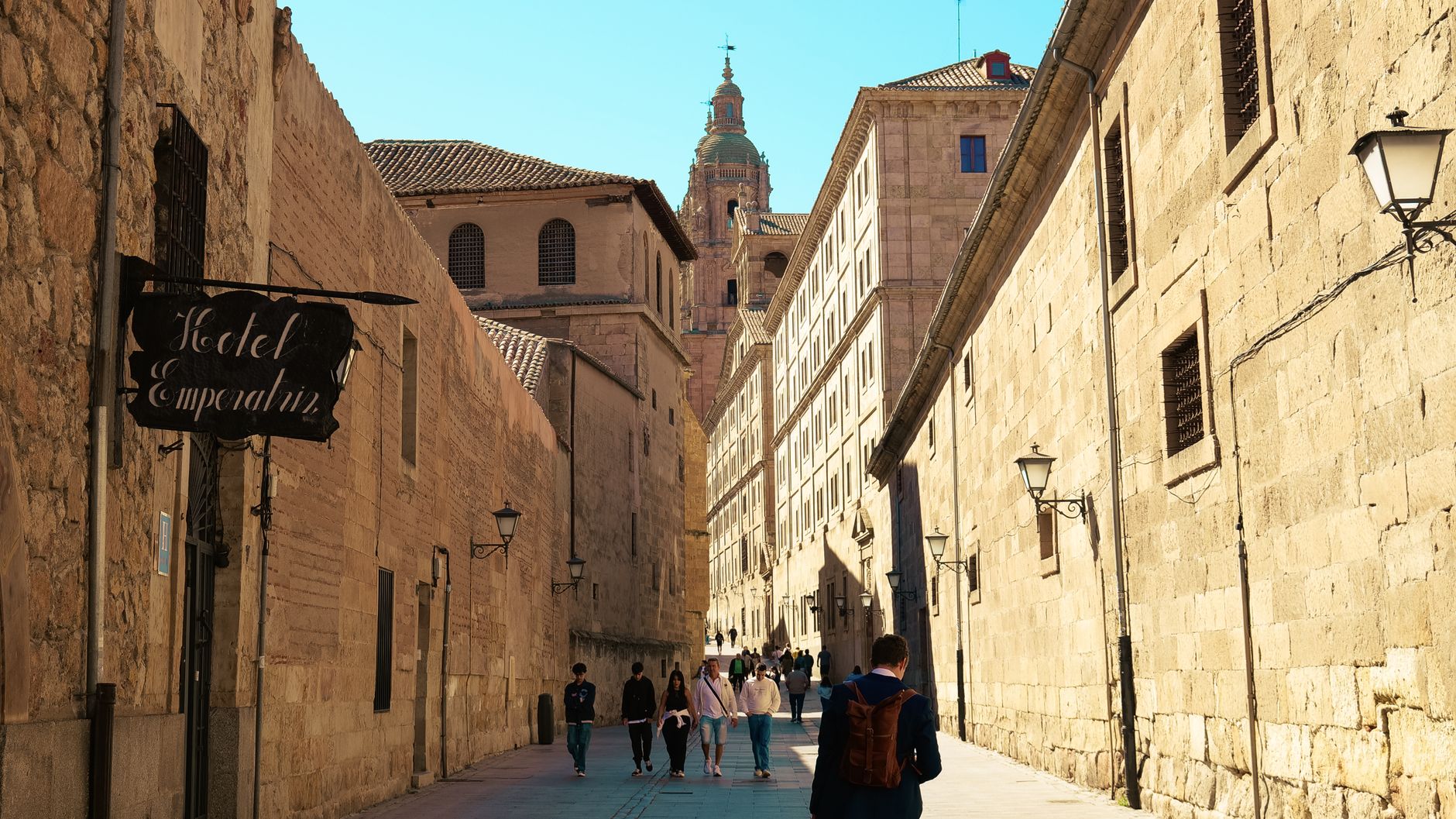 El latido de la encuadernación artesanal: tripas, badana y memoria en los obradores de Salamanca