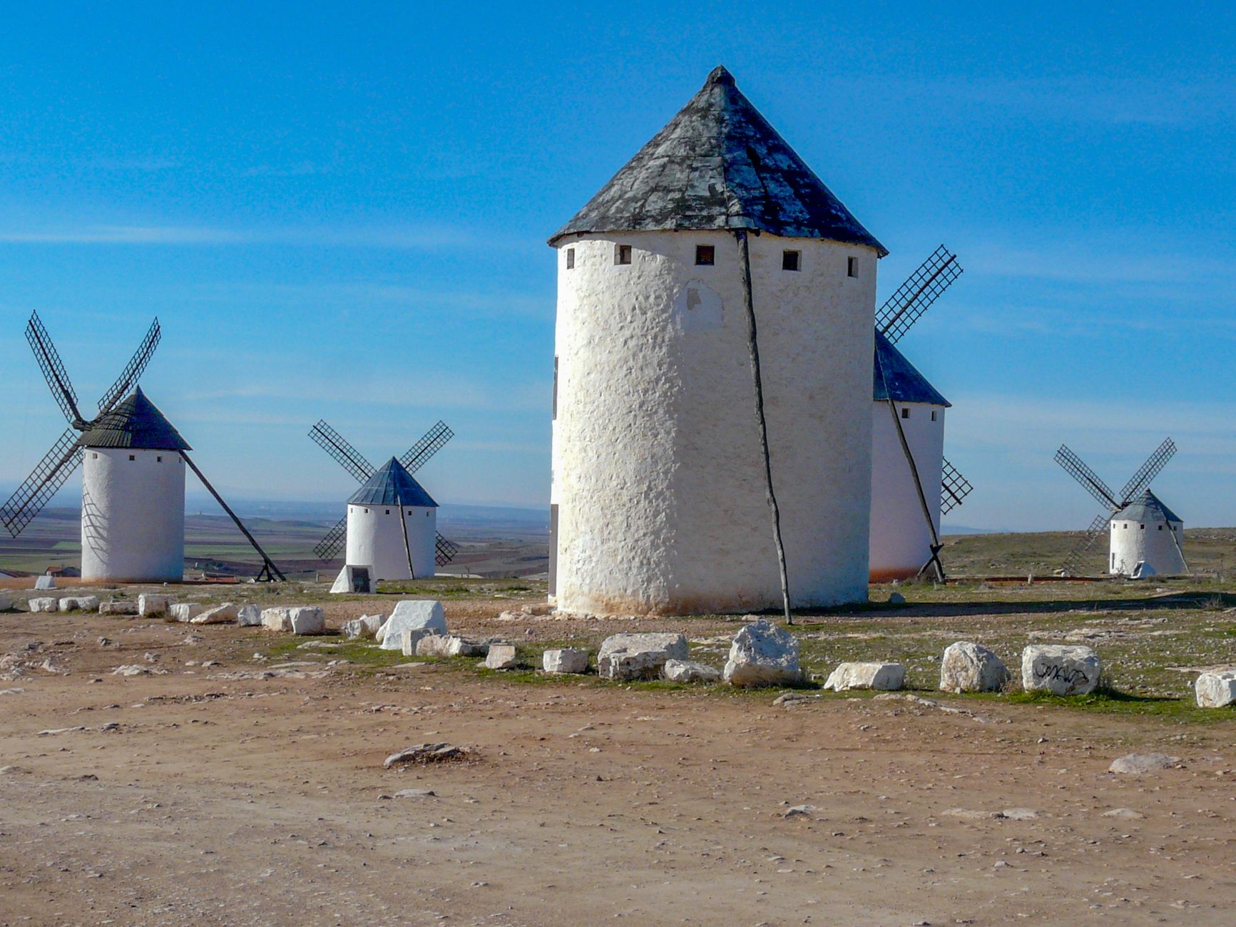 El Renacimiento de los Molinos de Viento en La Mancha: Ingeniería, Patrimonio y Paisaje Literario