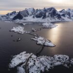 El archipiélago de la bruma ártica: cómo el transporte eléctrico e híbrido redefine la movilidad en las islas Cucharón de las Lofoten