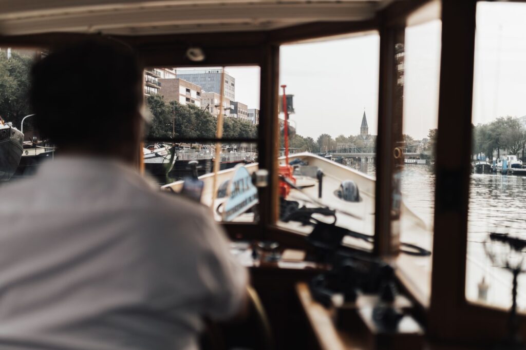 La Conectividad Fluvial del Danubio: Navegación, Infraestructura y Logística en el Eje Europeo