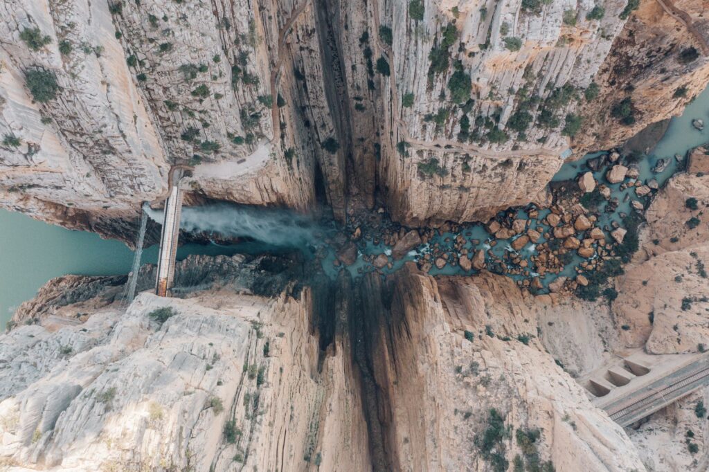 Los infiernos de Loja, el edén granadino tallado en piedra