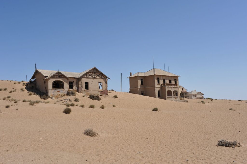 El latido transcontinental del Indian Pacific: Ingeniería de desierto y logística oceánica en la gran travesía australiana