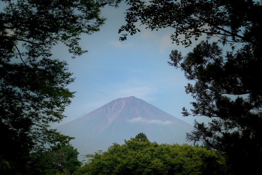 El Guardián Verde de Sorsogon: El Parque Natural del Volcán Bulusan como Epicentro del Ecoturismo
