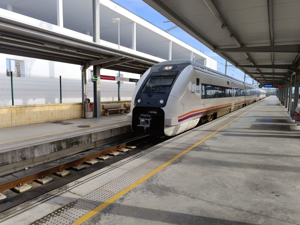 Septiembre sobre raíles: cuando viajar en tren es la mejor forma de alargar el verano