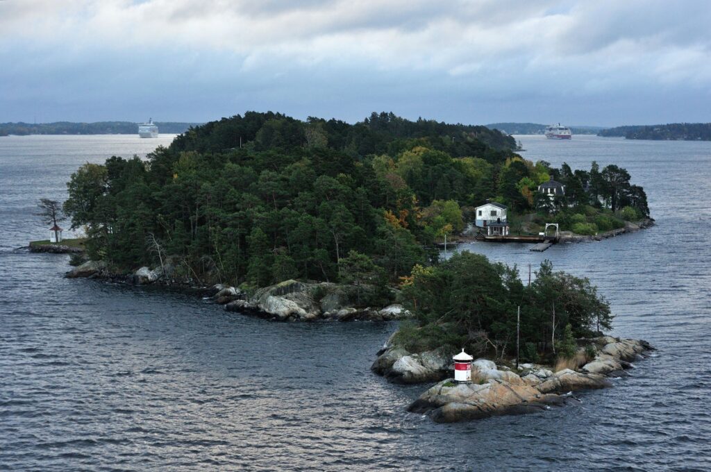 El laberinto intermodal del archipiélago de Åland: transbordadores de hielo, calzadas de piedra y la frágil conectividad de un mosaico báltico