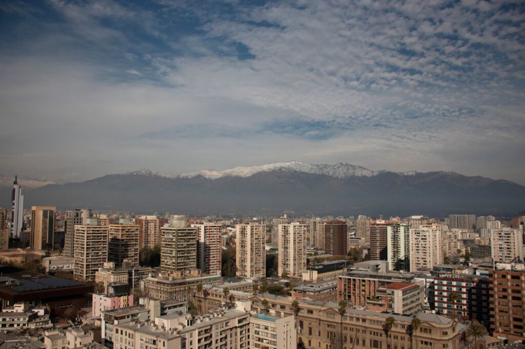 Qué ver en Santiago de Chile, la capital que abrazan las montañas