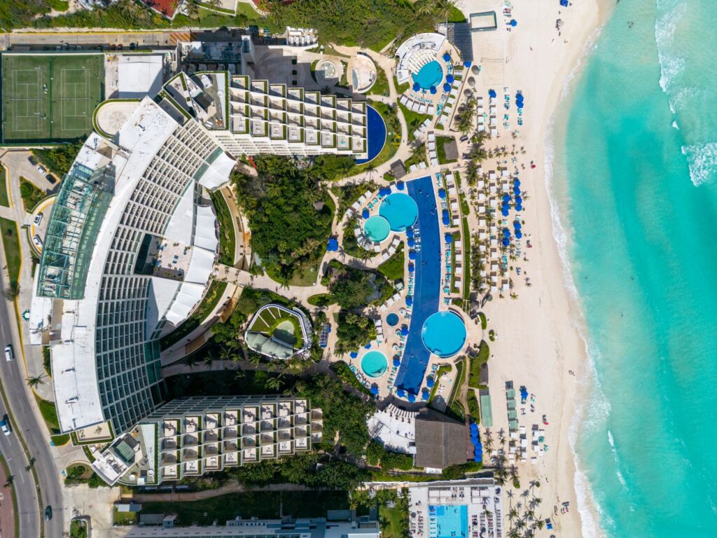 El lujo gastronómico redefine Cancún: tras la apertura del Grand Hyatt, la alta cocina se apodera del Caribe mexicano