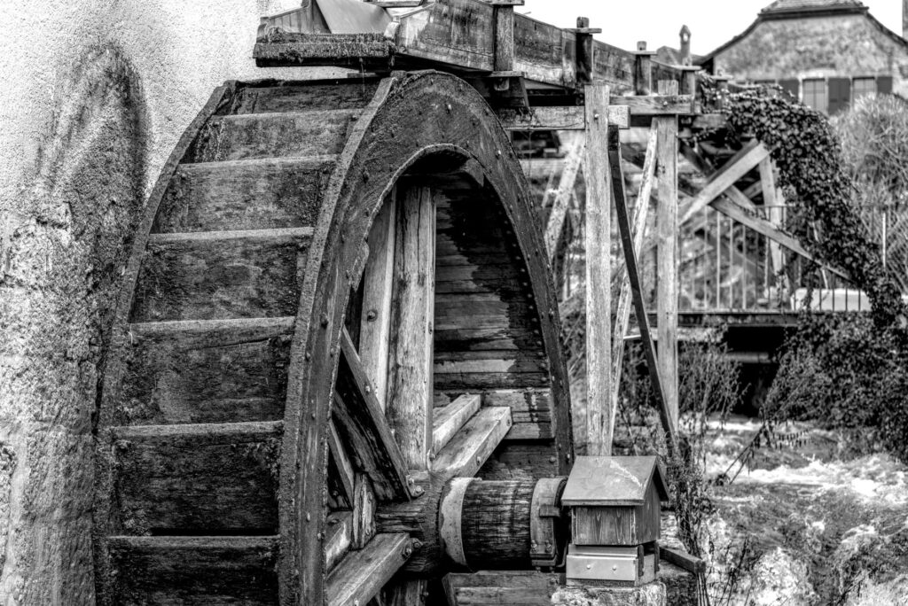 El latido meridional de la región de Murcia: Canales de riego, norias históricas y la conectividad fluvial del Segura