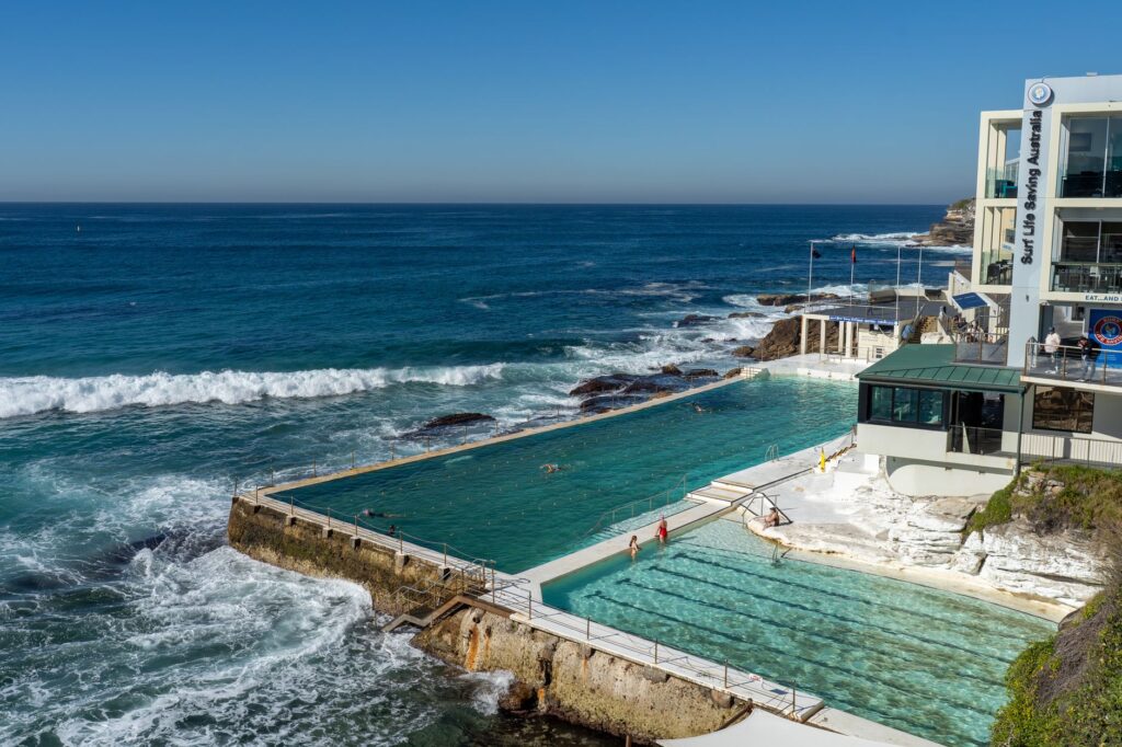El santuario del agua viva: el legado de la talasoterapia y el sosiego atlántico en Roscoff