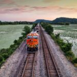 Los once trayectos ferroviarios más escénicos de Estados Unidos que justifican el viaje por el paisaje