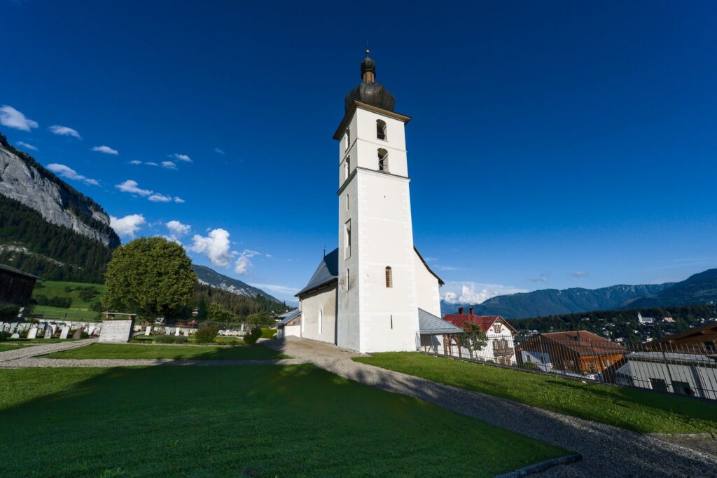 El latido mineral de Lavey-les-Bains: el arte del termalismo alpino en el cantón de Vaud