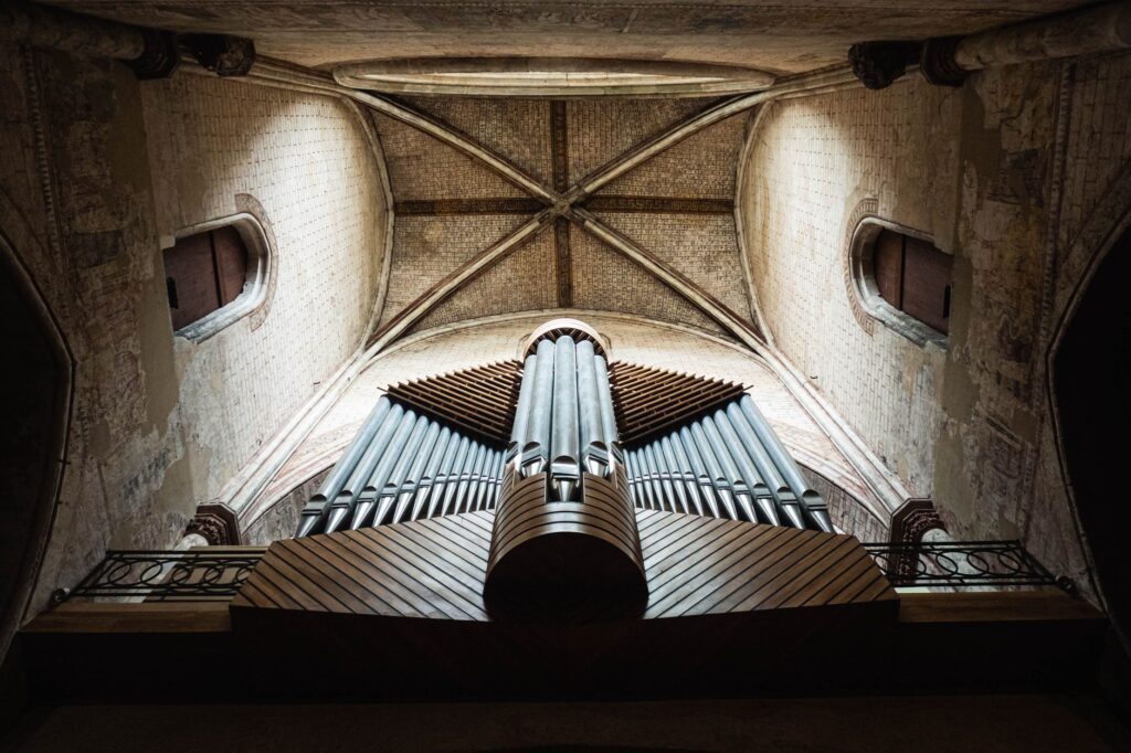 El latido de la organería litúrgica: tubo, secreto y memoria en los obradores de Cuenca