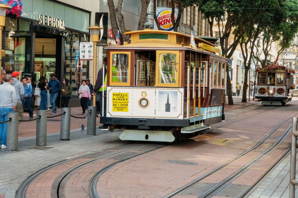 El laberinto de los tranvías de madera: cómo la movilidad patrimonial y sostenible redefine el transporte en San Francisco