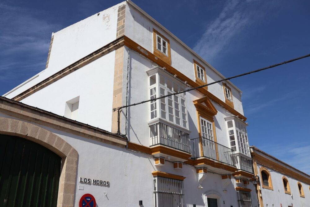 El latido de la talabartería: cuero, tranchete y memoria en los obradores de Ubrique
