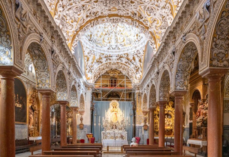 El Renacimiento de la Cerámica Talaverana Contemporánea: Pigmento, Esmalte y Diseño en los Alfares de Puebla de los Ángeles