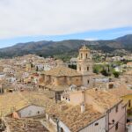 El Renacimiento de la Arquitectura de Tapial: Tierra, Encofrado y Memoria en los Obradores de la Provenza