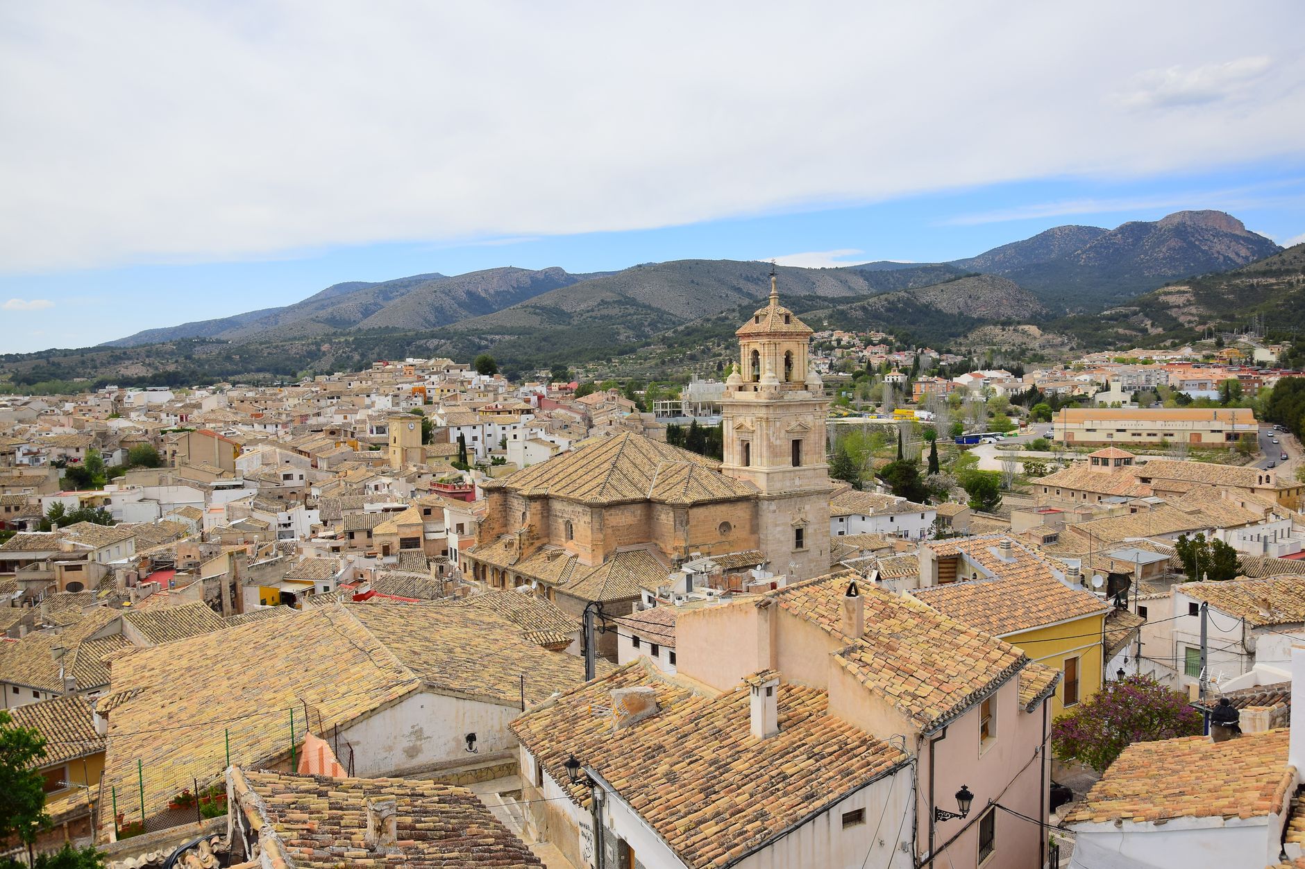 El Renacimiento de la Arquitectura de Tapial: Tierra, Encofrado y Memoria en los Obradores de la Provenza