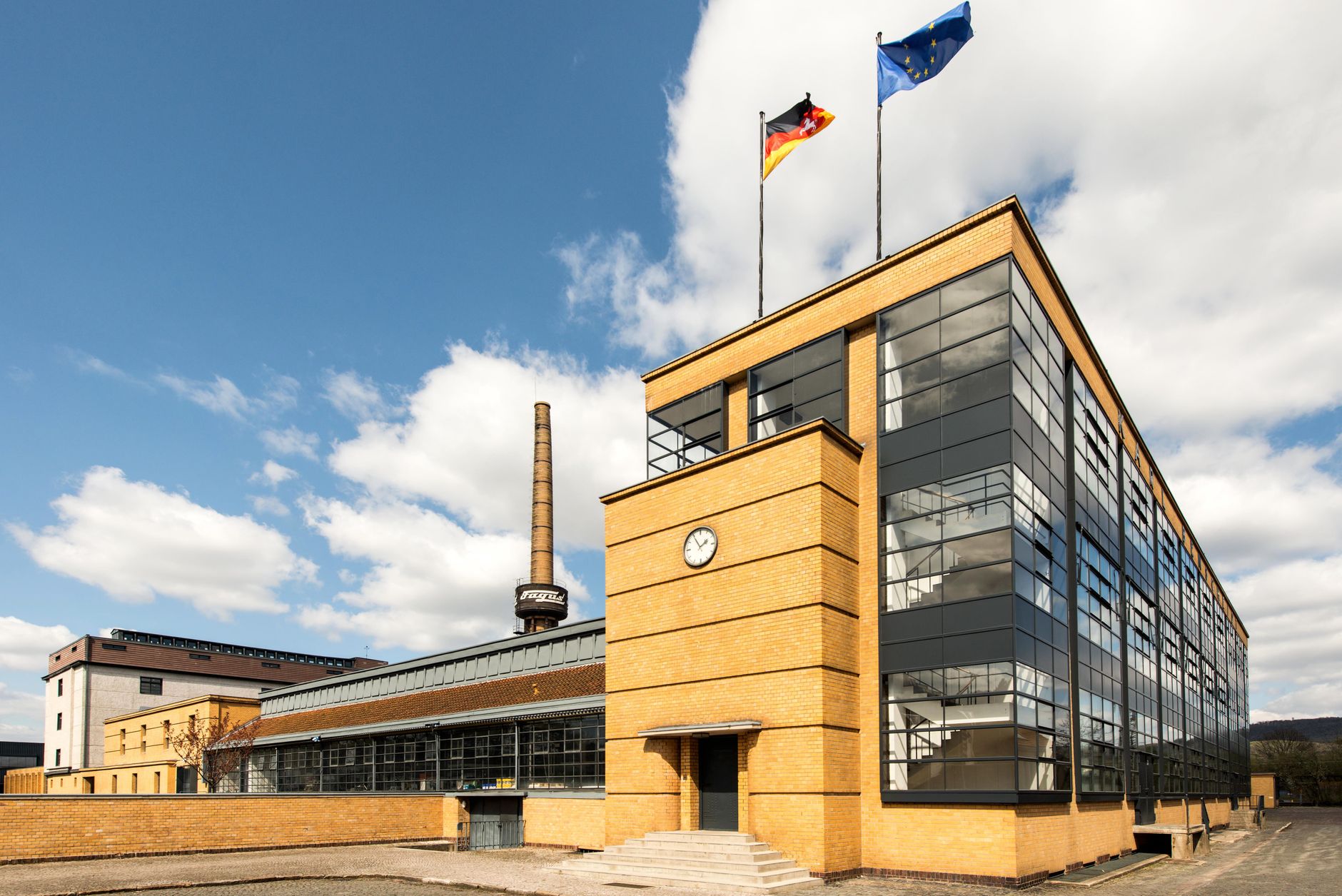 El Legado Oculto de la Bauhaus en Dessau: Arquitectura, Utopía y Realidad