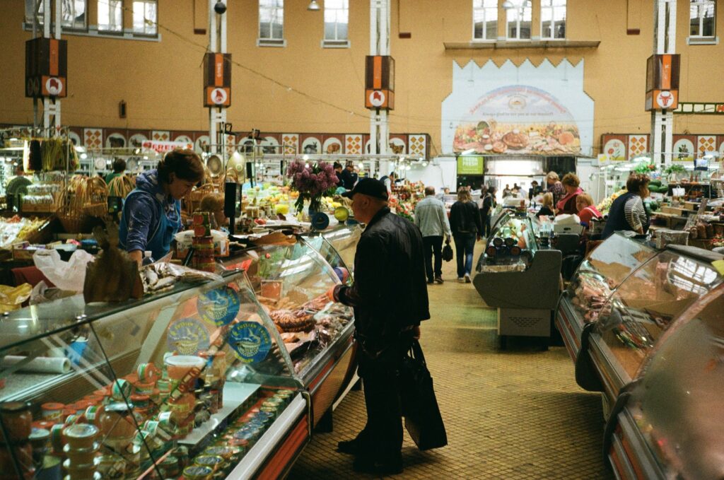 El secreto del roble y el torrente: la liturgia del Mercado Central de Logroño y los tesoros de la Rioja Alta
