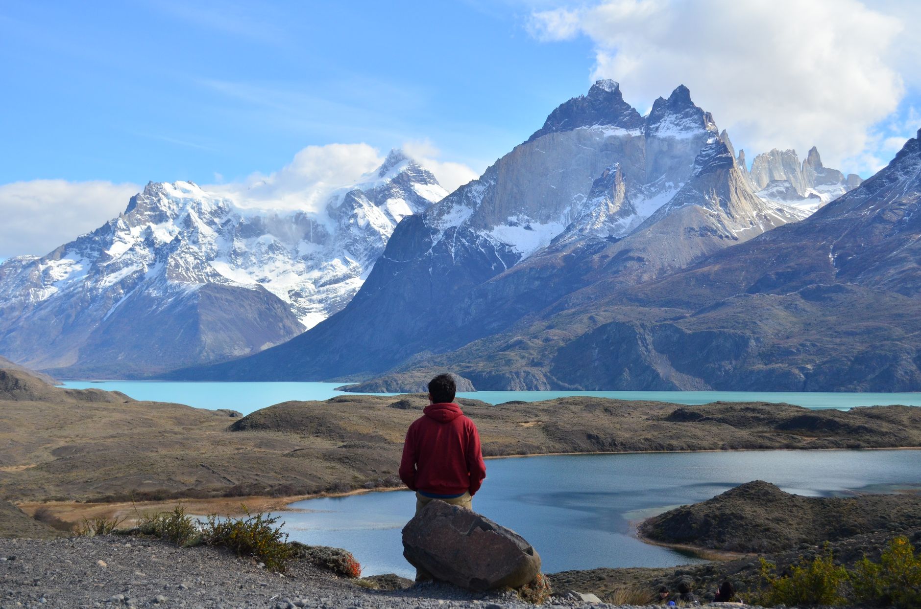 La Travesía del Circuito de las Torres del Paine en Autonomía: Guía de Expedición y Senderismo por la Patagonia Andina