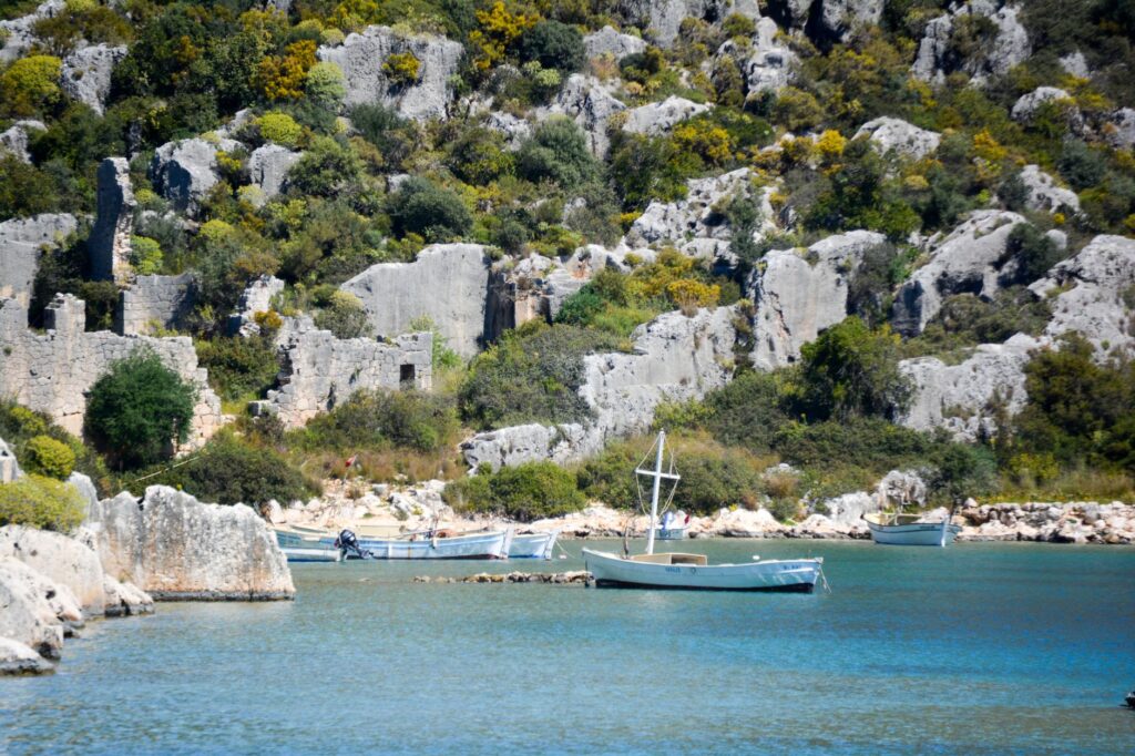 La Travesía del Sendero de Lycian Way en Turquía: Guía de Expedición y Senderismo por los Acantilados Antiguos de la Costa Licia
