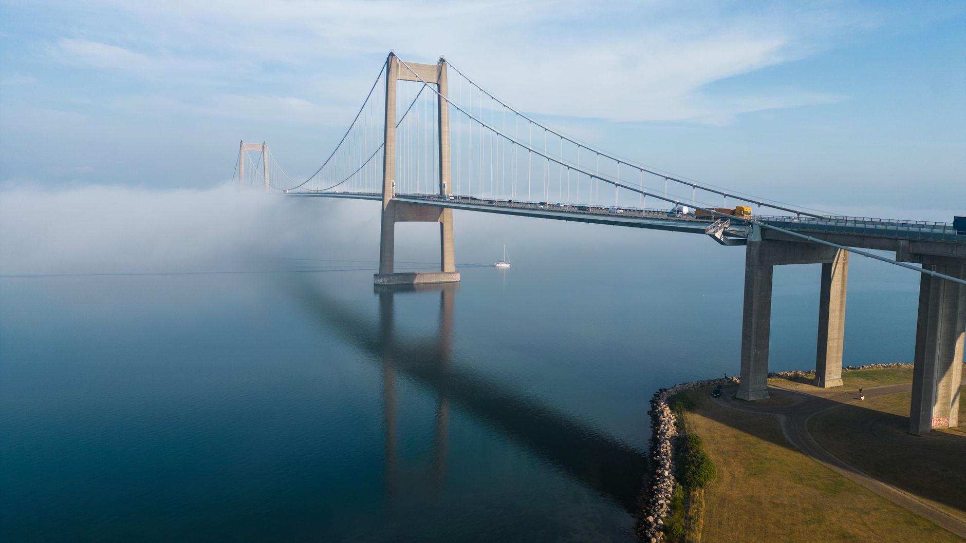 El Puente de Øresund: Ingeniería, Conectividad y Movilidad Cotiza entre Copenhague y Malmö