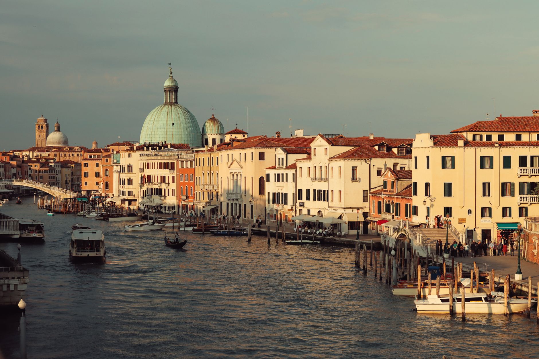 El latido eléctrico de la laguna: la transición silenciosa del transporte acuático en Venecia