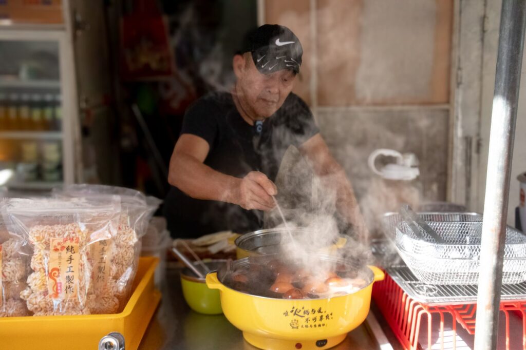 El latido eterno de Binondo: Una travesía culinaria por el corazón de Manila