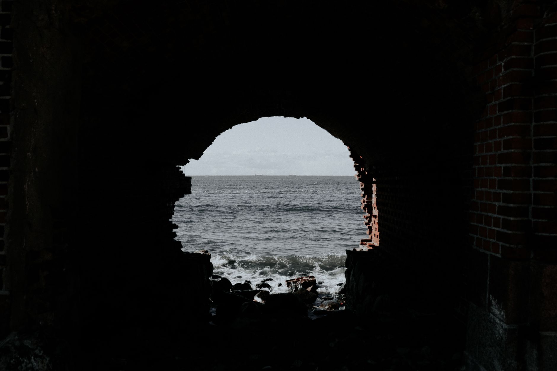 El latido de hierro bajo el mar: La ingeniería silenciosa del túnel de Seikan en el estrecho de Tsugaru