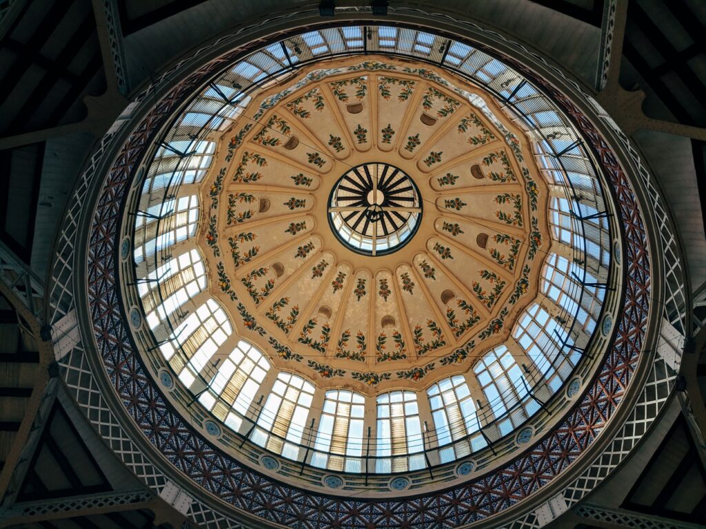 El secreto del trigo y el sarmiento: la liturgia del Mercado Central de Logroño y los tesoros de La Rioja Alta