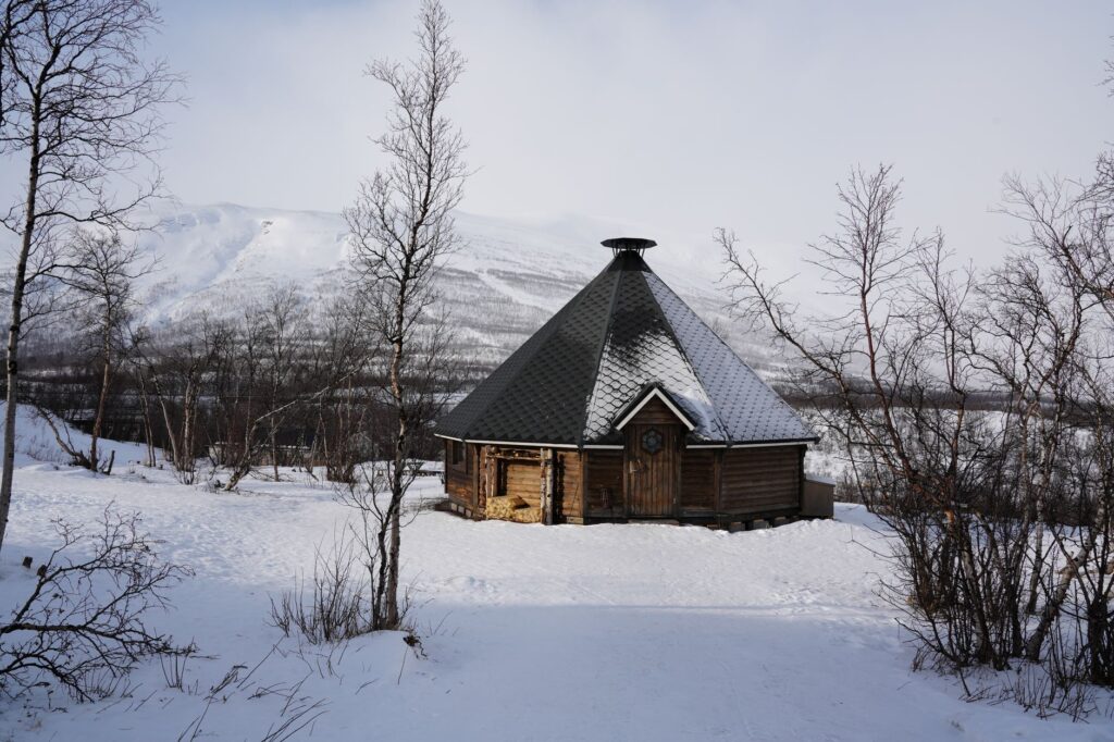 La Travesía del Sentero del Kungsleden en Suecia: Guía de Expedición y Senderismo por la Tundra Ártica