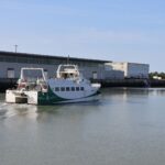 El laberinto de las mareas atlánticas: cómo el transporte anfibio y la movilidad eléctrica transforman la Bretaña costera