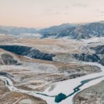 El Refugio del Leopardo de las Nieves en el Gran Pamir: Biología, Corredores Transfronterizos y Conservación en las Cumbres de Asia Central
