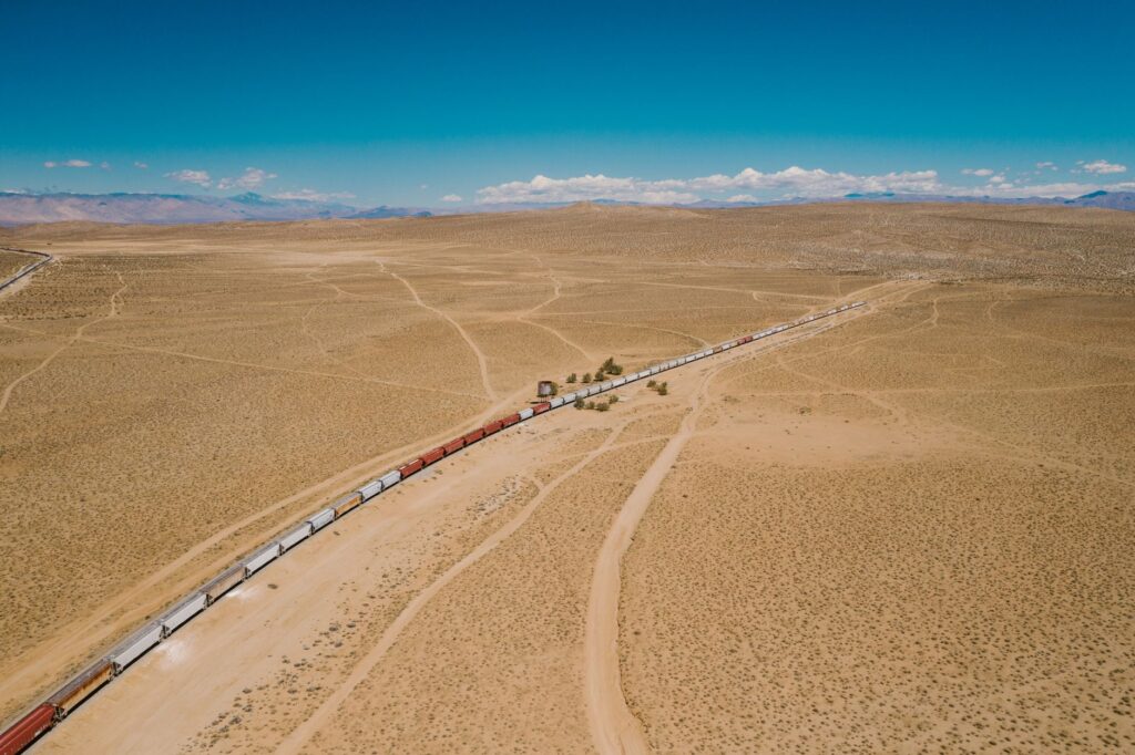 El laberinto ferroviario de las estepas de Manchuria: trochas ancha, durmientes de roble y la frágil conectividad de la frontera siberiana