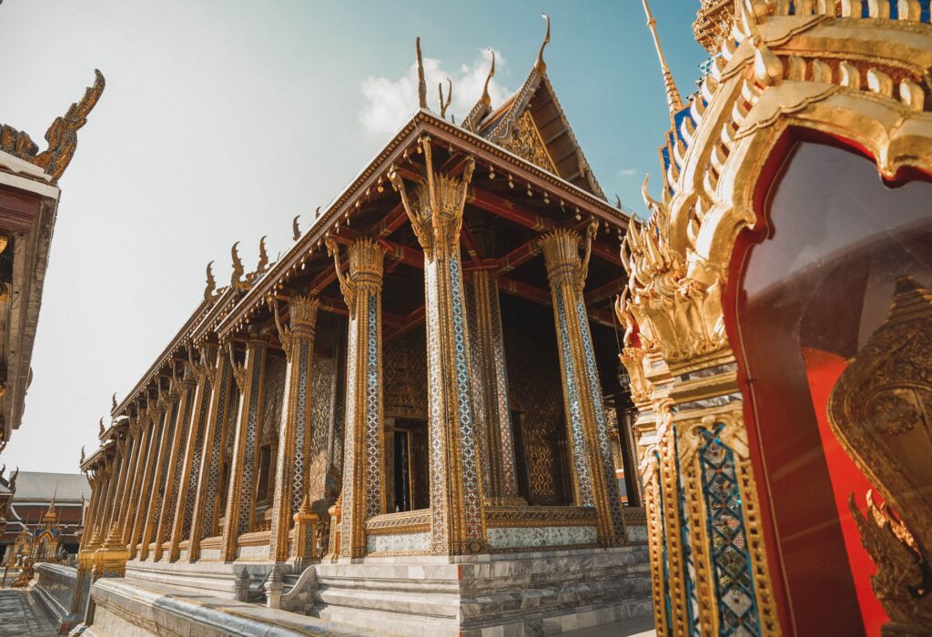 El susurro del Mekong: Luang Prabang y el arte de la lentitud en el sudeste asiático
