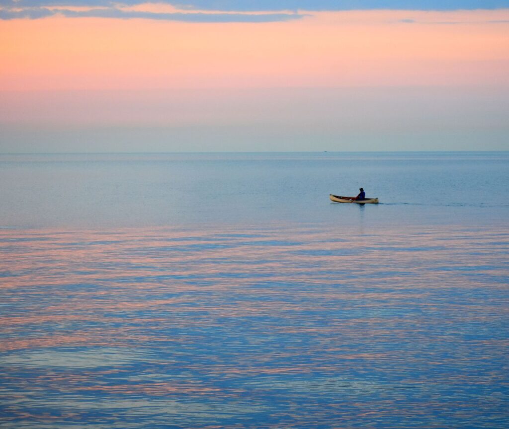 Navegación en el Mar de Cortés: La travesía en kayak de mar entre Isla Espíritu Santo y Loreto