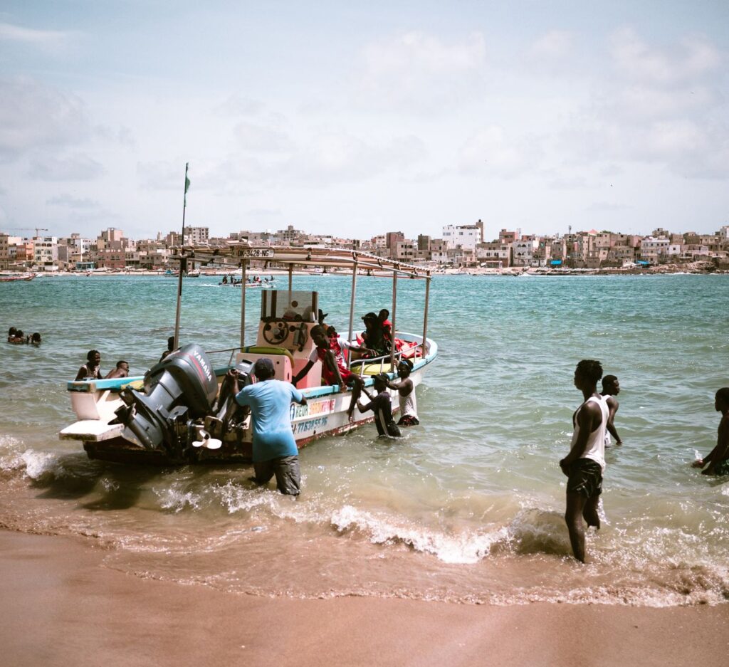 El archipiélago invisible: La odisea marítima y la conectividad anfibia de las islas Lau en Fiyi