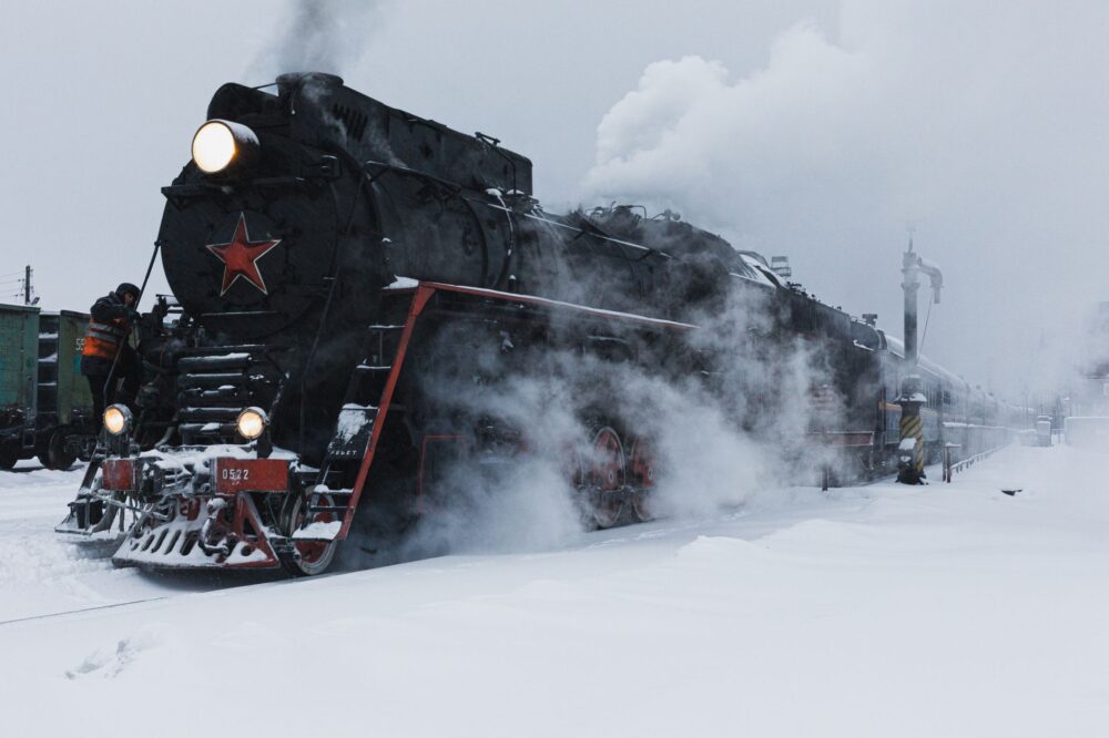 La Ruta del Transiberiano: Ingeniería Ferroviaria y Conectividad en el Corazón de Eurasia