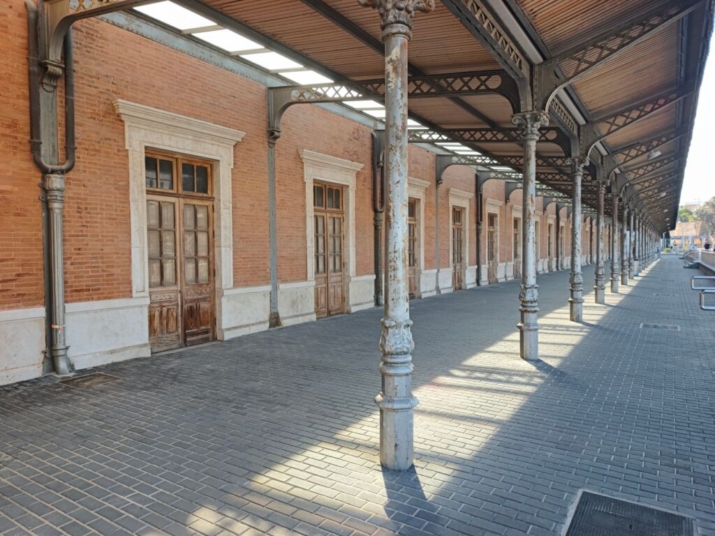 Septiembre sobre raíles: cuando viajar en tren es la mejor forma de alargar el verano