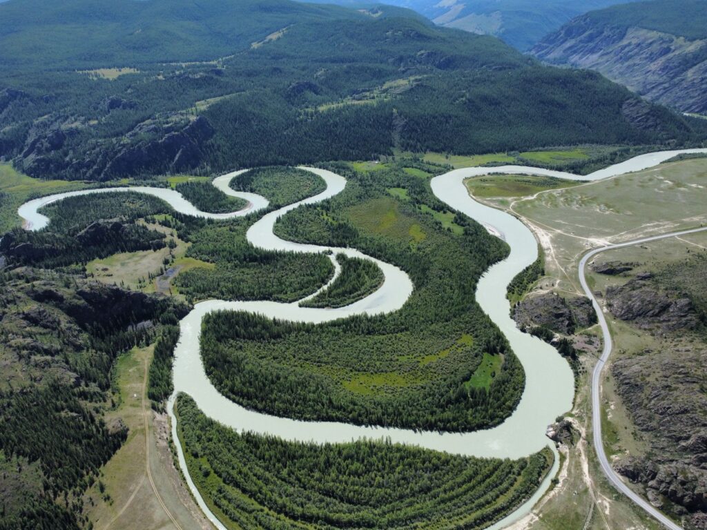 El latido mineral de las aguas de Panticosa: la alquimia termal y el silencio del alto valle de Tena
