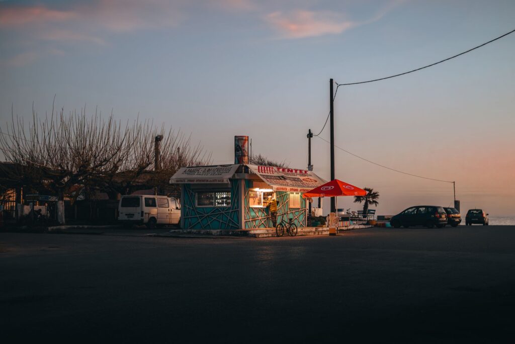 El pulso continuo de Los Narejos: cuando la información turística 24 horas redefine la sostenibilidad litoral