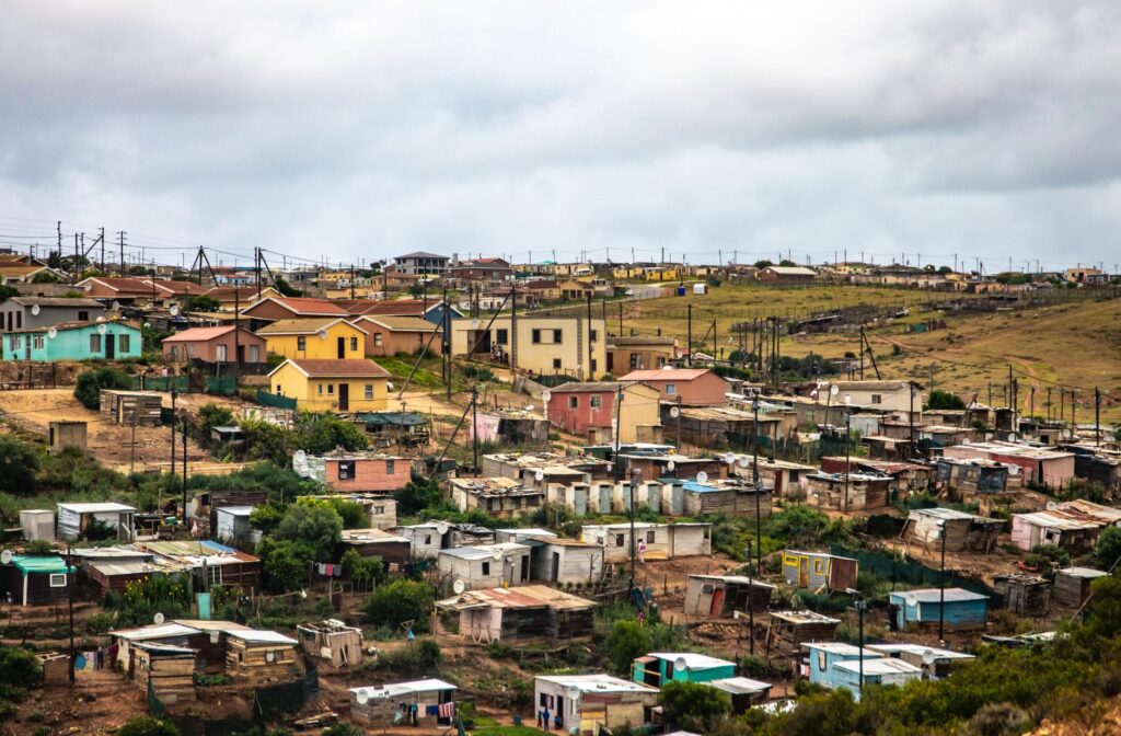 El latido de las islas de basalto: cómo el transporte de bajo impacto y las redes comunitarias transforman la movilidad en las Azores