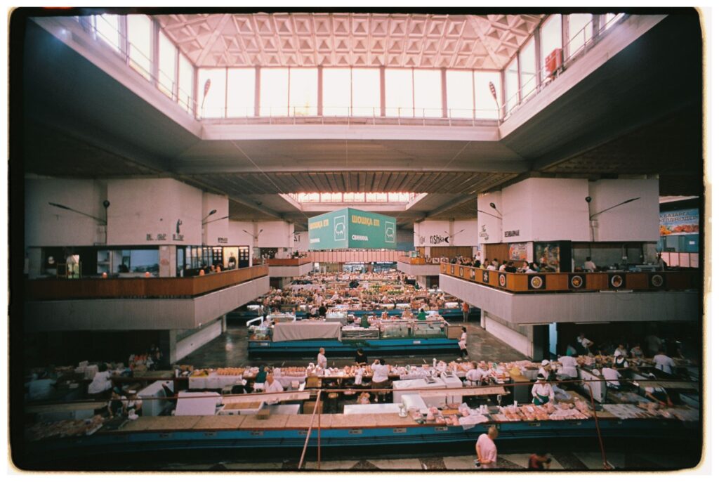 El secreto de la sal y el basalto: la liturgia del Mercado Central de Las Palmas y los tesoros de la Isleta