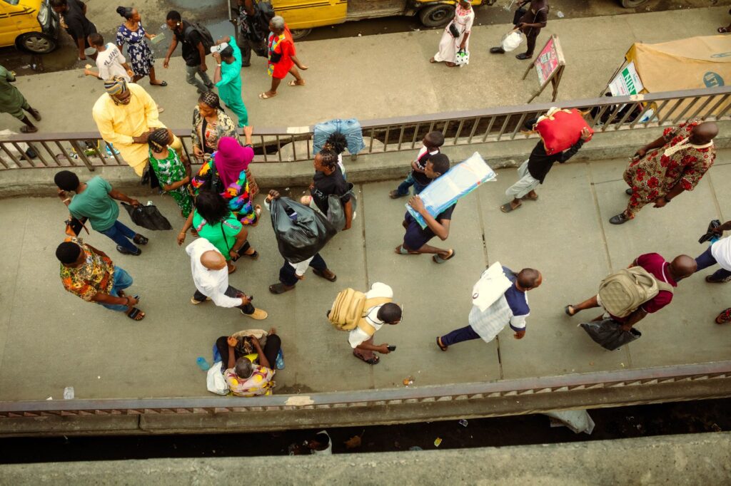 Lagos reinventa sus calles: El Carnaval de Victoria Island como nuevo paradigma del diseño urbano y la cultura contemporánea