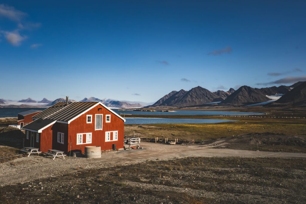 La Travesía del Kungsleden: Guía Integral de Expedición y Senderismo Ártico en la Laponia Sueca