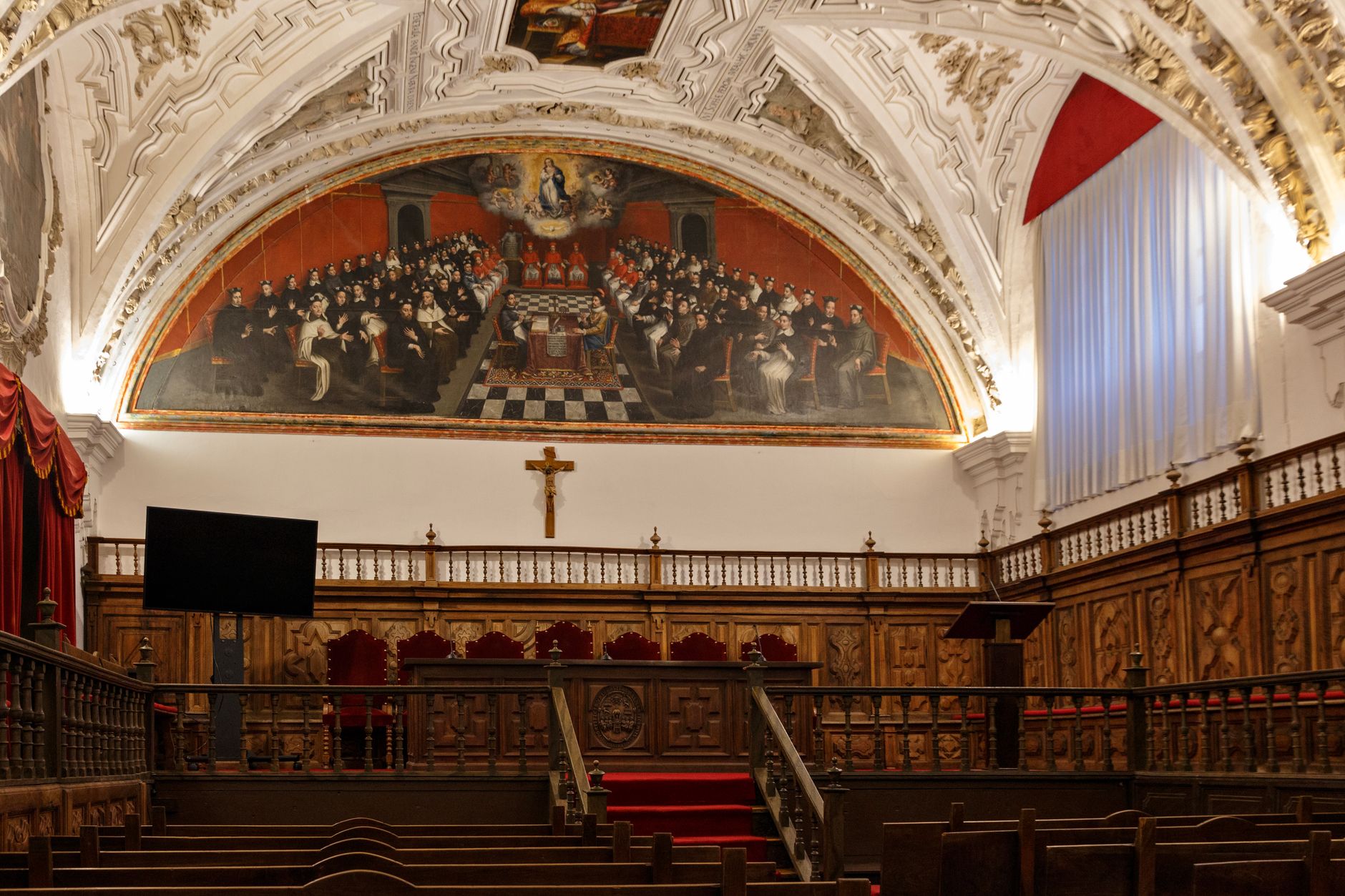 El Renacimiento del Tapiz de Aubusson: Urdimbre, Lanza y Memoria en los Talleres de la Creuse