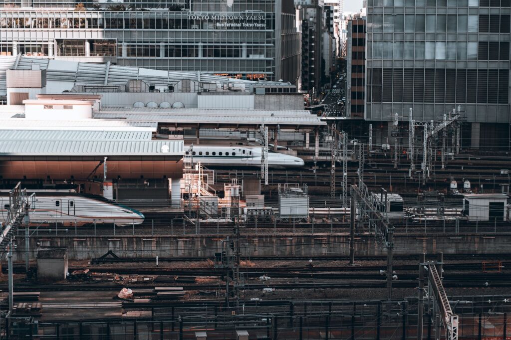 El Shinkansen Tokaido: Ingeniería, puntualidad y la columna vertebral ferroviaria de Japón